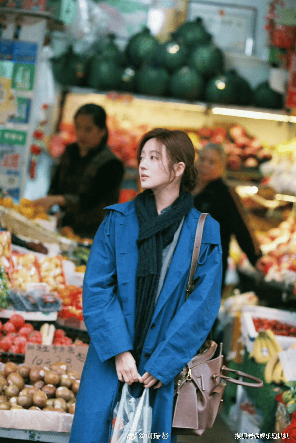 何瑞贤秋日写真美出圈！自己化妆发型自带风网友：这姐太会了